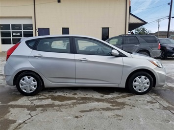 2014 Hyundai Accent GS   - Photo 5 - Cincinnati, OH 45255