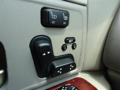 2005 Lincoln Town Car Signature Limited 4.6L V8 RWD - Photo 23 - Cincinnati, OH 45255