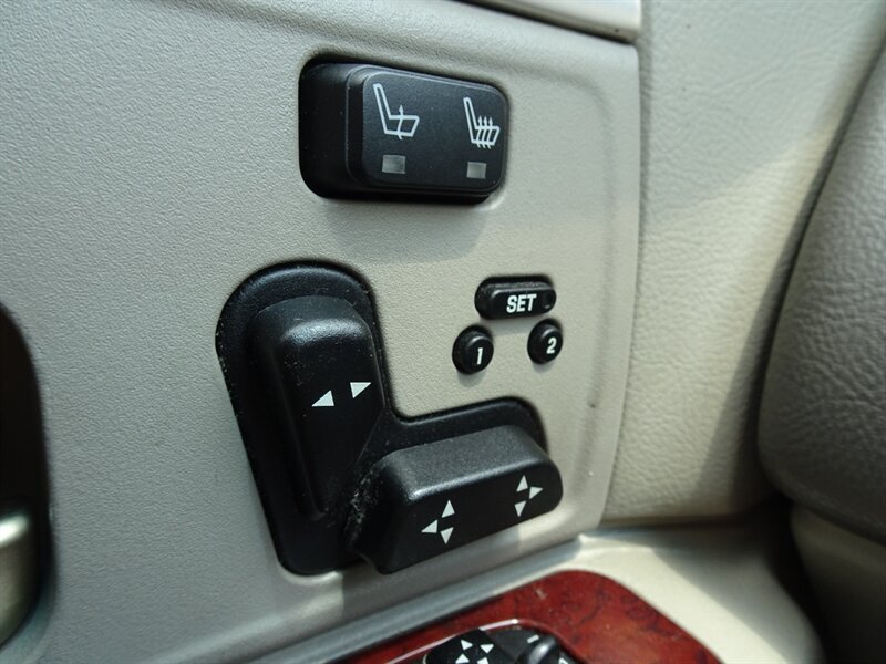 2005 Lincoln Town Car Signature Limited 4.6L V8 RWD - Photo 23 - Cincinnati, OH 45255