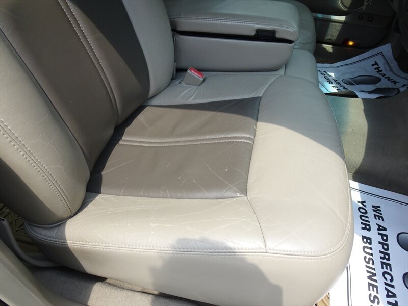 2005 Lincoln Town Car Signature Limited 4.6L V8 RWD - Photo 15 - Cincinnati, OH 45255