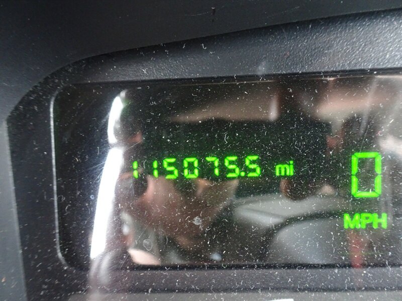 2005 Lincoln Town Car Signature Limited 4.6L V8 RWD - Photo 19 - Cincinnati, OH 45255