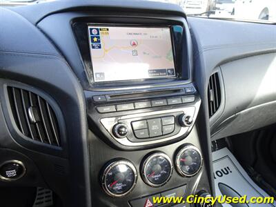 2013 Hyundai Genesis 3.8 Grand Touring   - Photo 18 - Cincinnati, OH 45255
