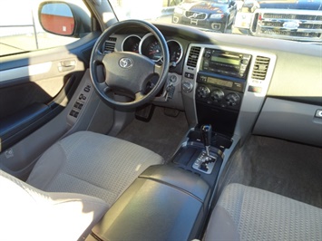 2007 Toyota 4Runner Sport Edition   - Photo 12 - Cincinnati, OH 45255