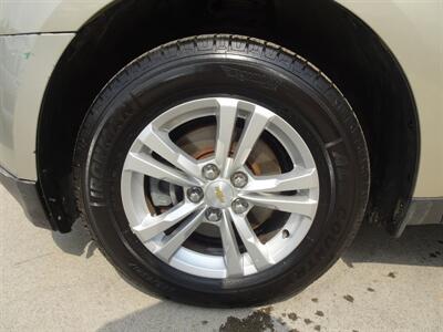 2014 Chevrolet Equinox LS  2.4L I4 AWD - Photo 20 - Cincinnati, OH 45255