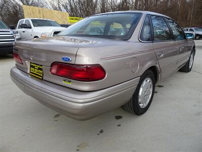 1995 Ford Taurus GL   - Photo 4 - Cincinnati, OH 45255