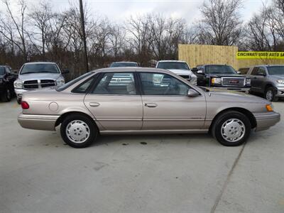 1995 Ford Taurus GL   - Photo 3 - Cincinnati, OH 45255