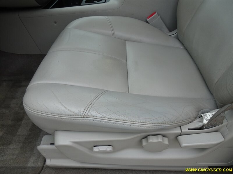 2008 Chevrolet Tahoe Hybrid - Photo 17 - Cincinnati, OH 45255