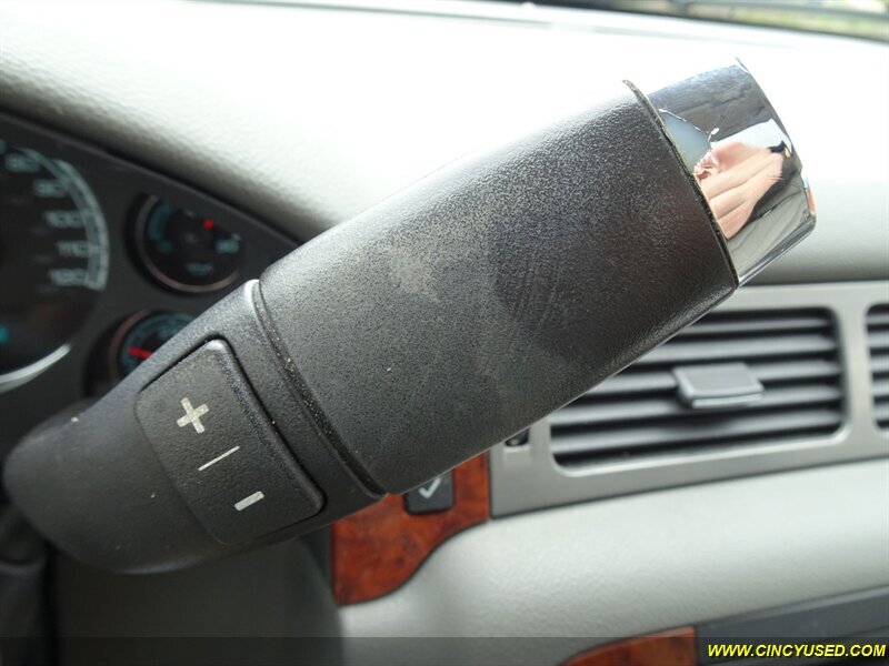 2008 Chevrolet Tahoe Hybrid - Photo 24 - Cincinnati, OH 45255