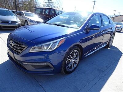 2015 Hyundai Sonata Sport 2.0T   - Photo 8 - Cincinnati, OH 45255