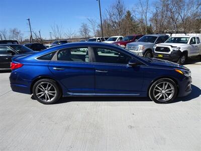 2015 Hyundai Sonata Sport 2.0T   - Photo 3 - Cincinnati, OH 45255