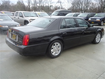 2002 Cadillac DeVille DTS   - Photo 6 - Cincinnati, OH 45255