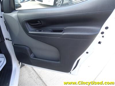 2020 Nissan NV 200 SV   - Photo 32 - Cincinnati, OH 45255