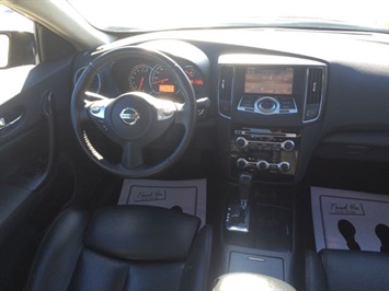 2011 Nissan Maxima 3.5 SV   - Photo 7 - Cincinnati, OH 45255