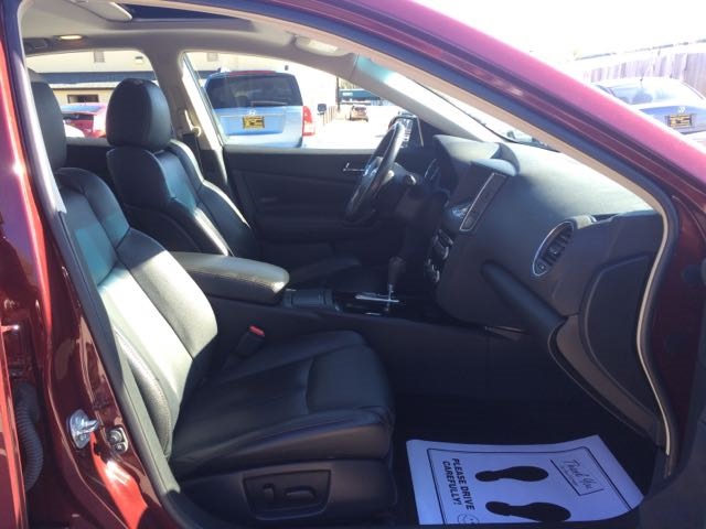 2011 Nissan Maxima 3.5 SV - Photo 8 - Cincinnati, OH 45255