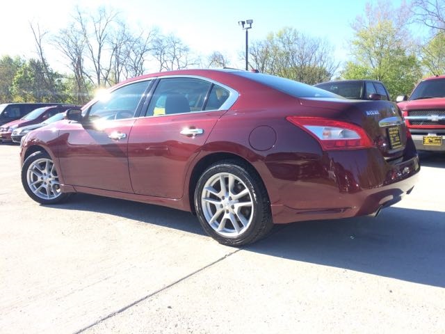 2011 Nissan Maxima 3.5 SV - Photo 12 - Cincinnati, OH 45255