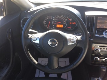 2011 Nissan Maxima 3.5 SV   - Photo 21 - Cincinnati, OH 45255