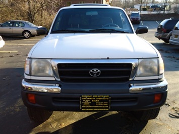 1999 Toyota Tacoma   - Photo 2 - Cincinnati, OH 45255