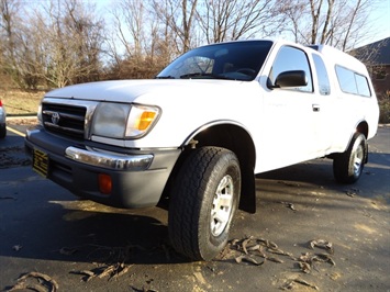 1999 Toyota Tacoma   - Photo 11 - Cincinnati, OH 45255