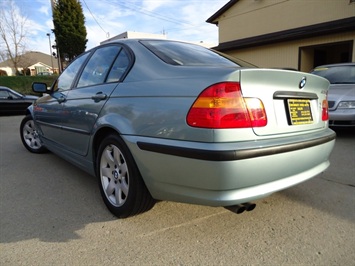 2003 BMW 325i   - Photo 12 - Cincinnati, OH 45255