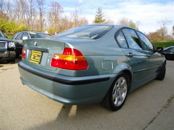 2003 BMW 325i   - Photo 13 - Cincinnati, OH 45255