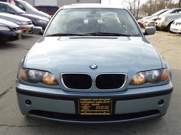 2003 BMW 325i   - Photo 2 - Cincinnati, OH 45255