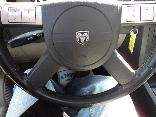 2005 Dodge Magnum RT - Photo 20 - Cincinnati, OH 45255