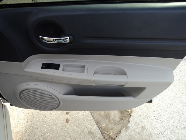 2005 Dodge Magnum RT - Photo 24 - Cincinnati, OH 45255