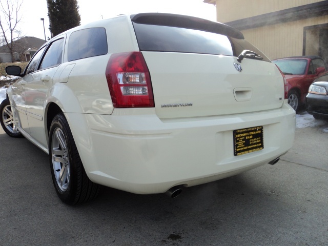 2005 Dodge Magnum RT - Photo 12 - Cincinnati, OH 45255