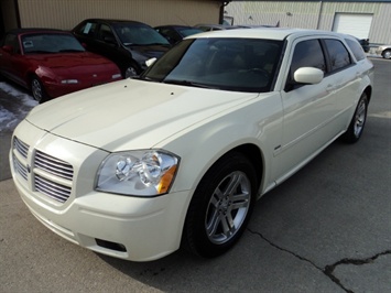 2005 Dodge Magnum RT - Photo 3 - Cincinnati, OH 45255