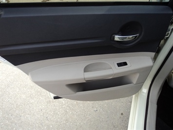 2005 Dodge Magnum RT - Photo 25 - Cincinnati, OH 45255