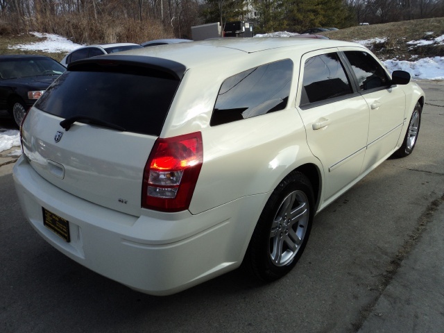 2005 Dodge Magnum RT - Photo 6 - Cincinnati, OH 45255