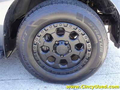 2008 Toyota Sequoia Platinum - Photo 35 - Cincinnati, OH 45255