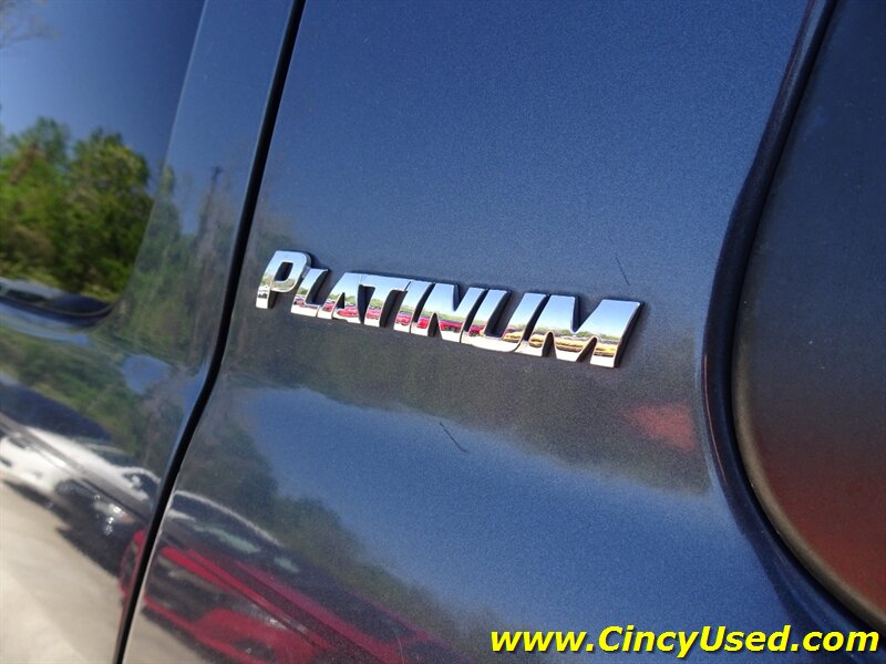 2008 Toyota Sequoia Platinum - Photo 28 - Cincinnati, OH 45255