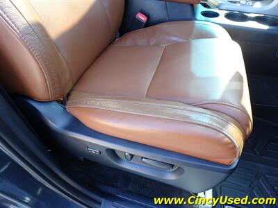 2008 Toyota Sequoia Platinum - Photo 32 - Cincinnati, OH 45255