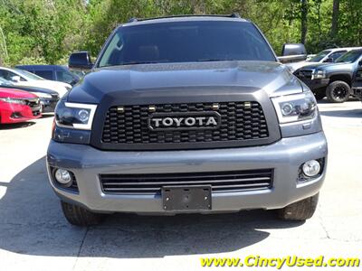2008 Toyota Sequoia Platinum - Photo 2 - Cincinnati, OH 45255