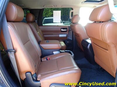 2008 Toyota Sequoia Platinum - Photo 15 - Cincinnati, OH 45255