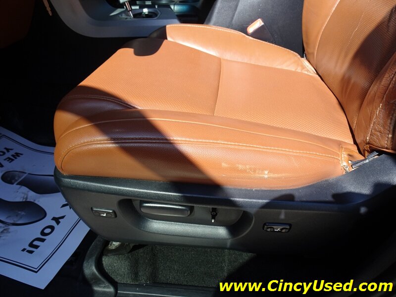2008 Toyota Sequoia Platinum - Photo 31 - Cincinnati, OH 45255