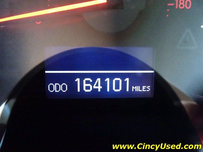 2008 Toyota Sequoia Platinum - Photo 22 - Cincinnati, OH 45255