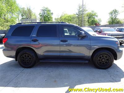 2008 Toyota Sequoia Platinum - Photo 5 - Cincinnati, OH 45255