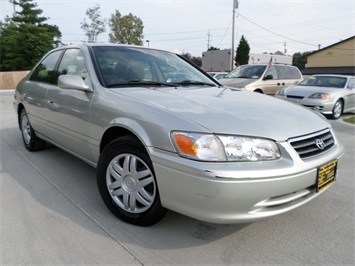 2001 Toyota Camry LE   - Photo 10 - Cincinnati, OH 45255