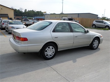 2001 Toyota Camry LE   - Photo 6 - Cincinnati, OH 45255