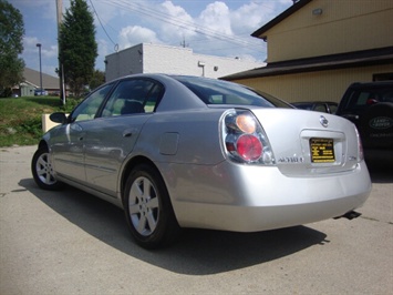 2002 Nissan Altima   - Photo 13 - Cincinnati, OH 45255