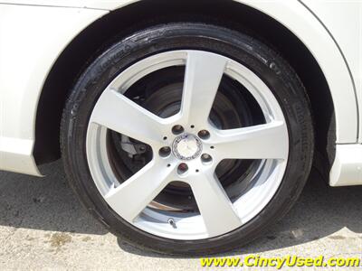 2011 Mercedes-Benz E 350 Luxury 4MATIC   - Photo 34 - Cincinnati, OH 45255