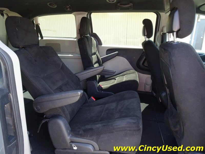 2014 Dodge Grand Caravan American Value Package - Photo 21 - Cincinnati, OH 45255