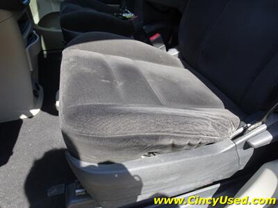 2014 Dodge Grand Caravan American Value Package - Photo 14 - Cincinnati, OH 45255