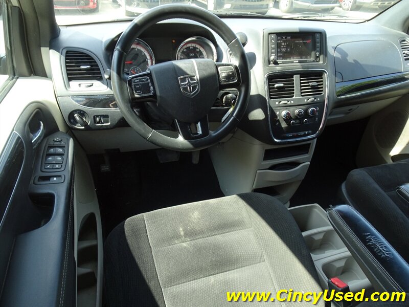 2014 Dodge Grand Caravan American Value Package - Photo 17 - Cincinnati, OH 45255