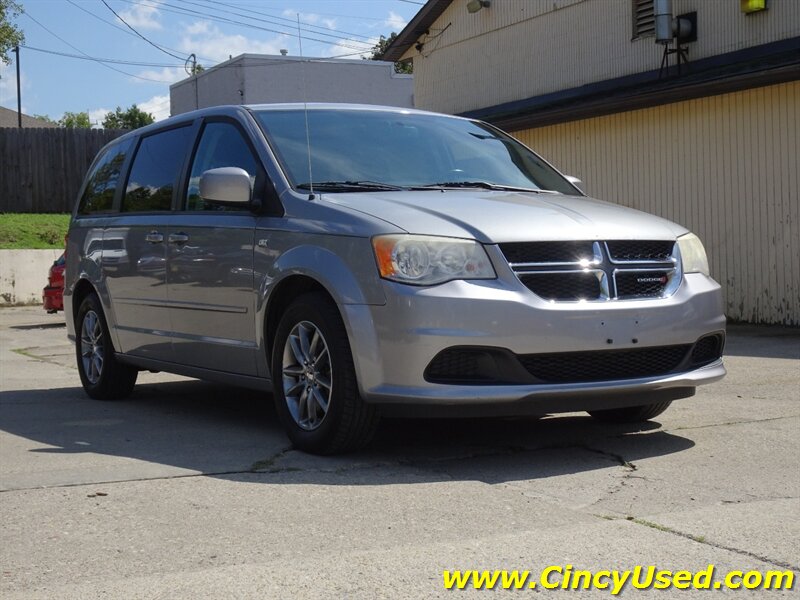 2014 Dodge Grand Caravan American Value Package - Photo 2 - Cincinnati, OH 45255