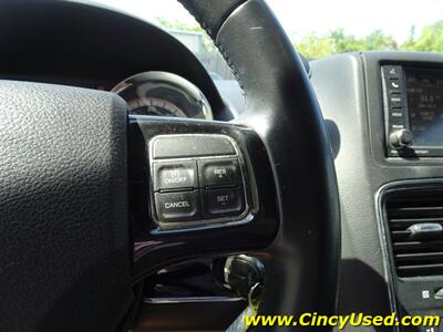 2014 Dodge Grand Caravan American Value Package - Photo 31 - Cincinnati, OH 45255
