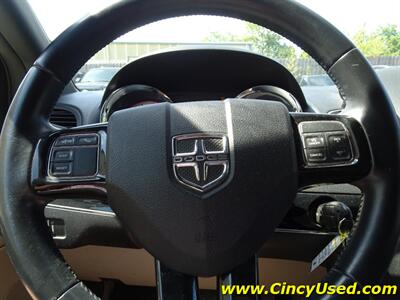 2014 Dodge Grand Caravan American Value Package - Photo 29 - Cincinnati, OH 45255