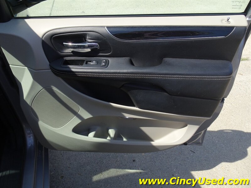 2014 Dodge Grand Caravan American Value Package - Photo 22 - Cincinnati, OH 45255